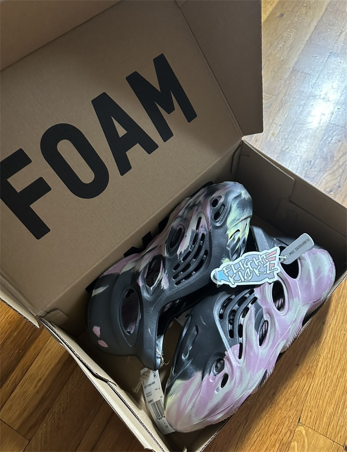 Yeezy Foam Runner “MX Carbon” 2022 (IG9562)(LN5 A1 Batch) photo review