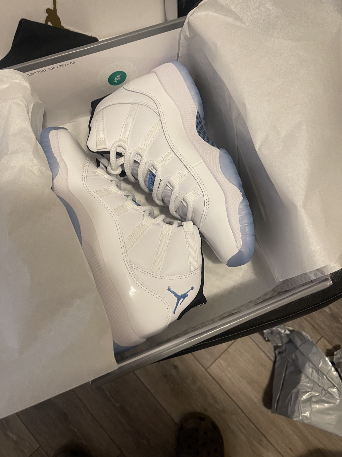 Air Jordan 11 Retro Legend Blue GS 2024 (Ln5 A1) photo review