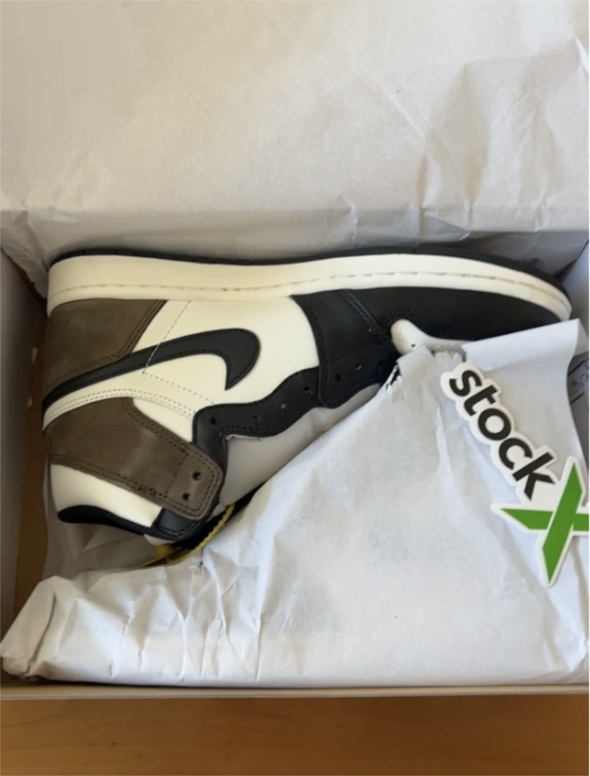 Jordan 1 Retro High Dark Mocha 2020 (LN5 A1 Batch) photo review