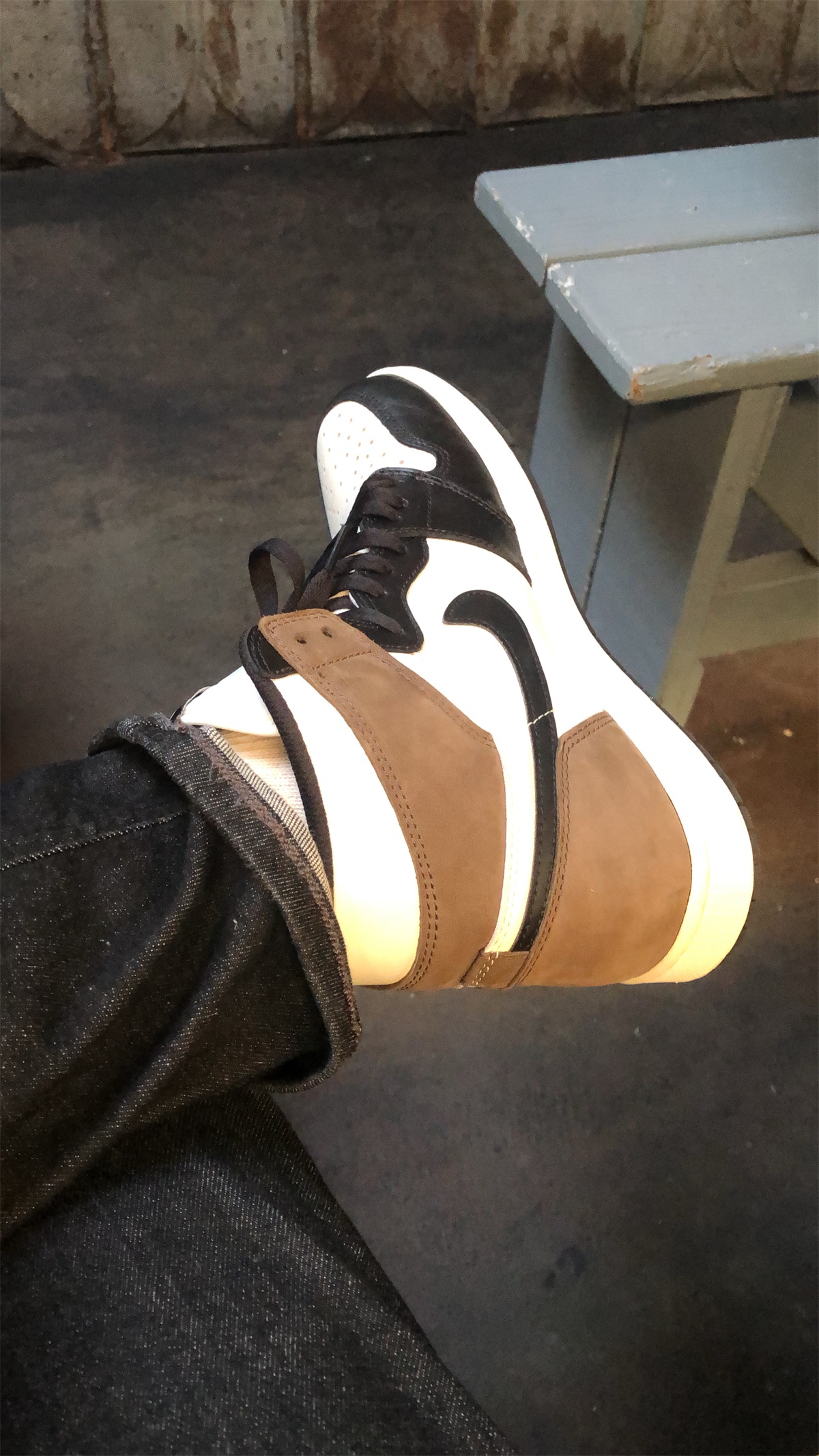 Jordan 1 Retro High Dark Mocha 2020 (LN5 A1 Batch) photo review