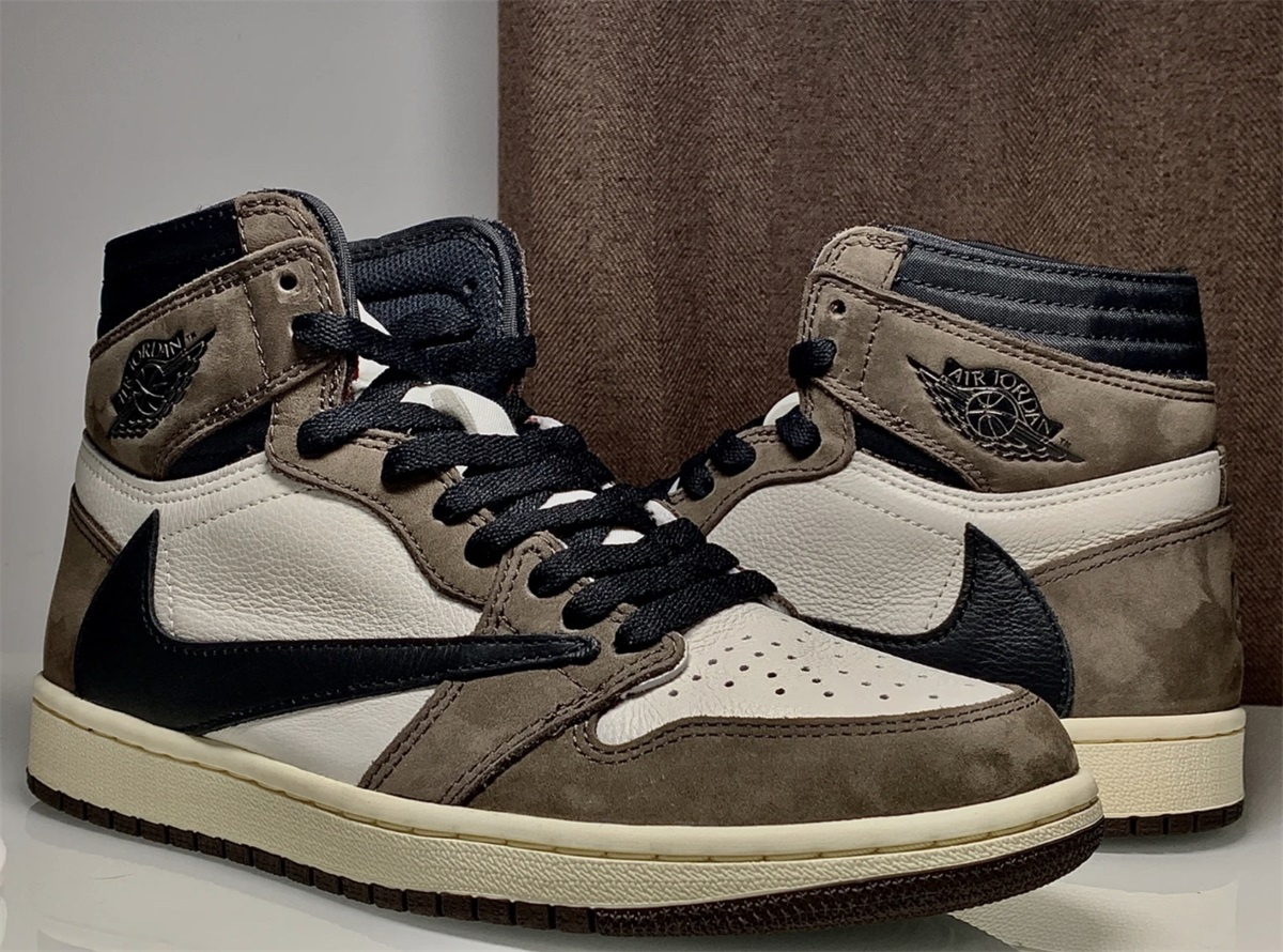 Travis Scott x Air Jordan 1 2019 (LN5 A1 Batch) photo review