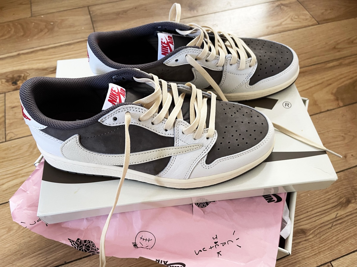 Travis Scott x Air Jordan 1 Low OG Reverse Mocha (LN5 A1 Batch) photo review