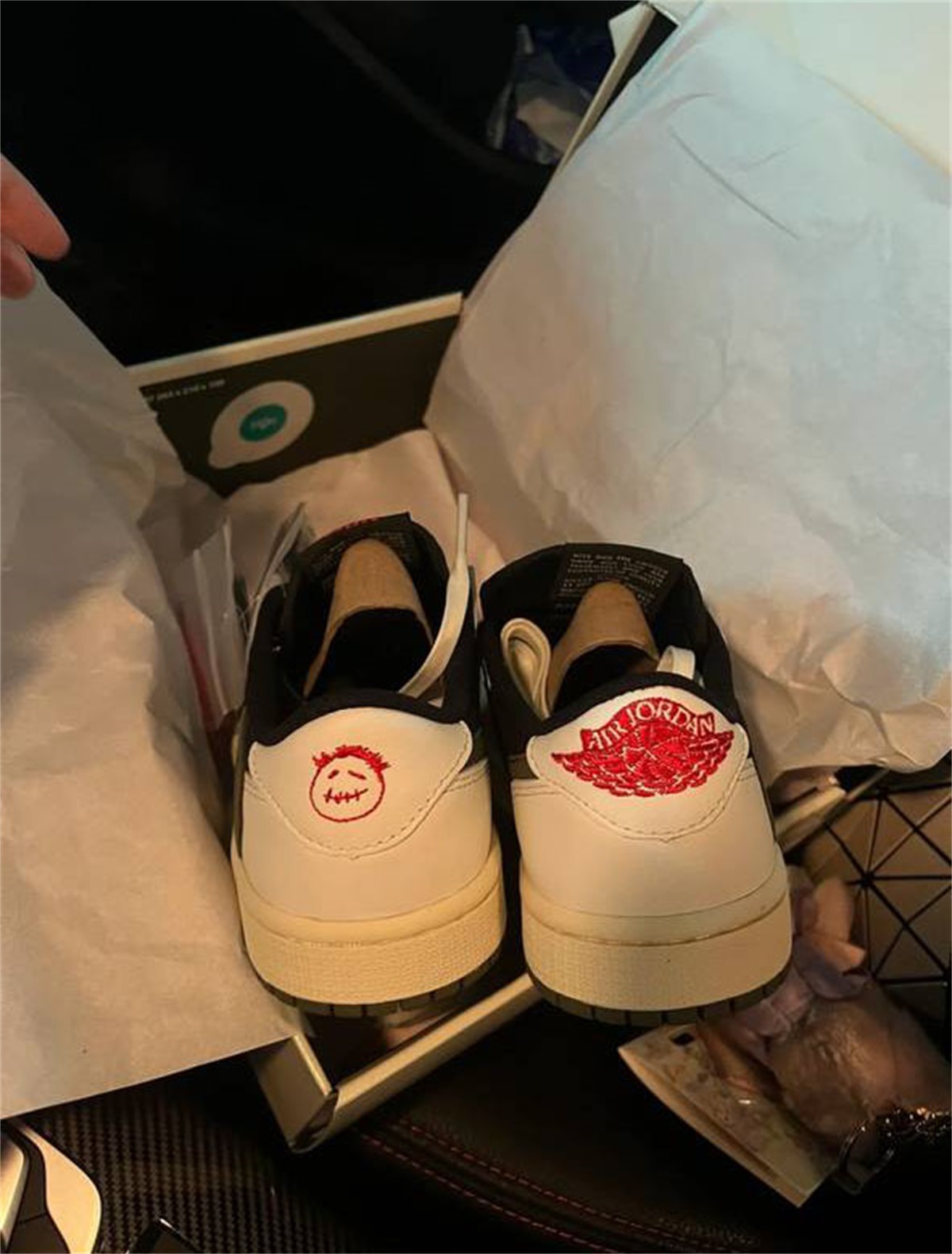 Travis Scott x Air Jordan 1 Low OG SP WMNS Olive (LN5 A1 Batch) photo review