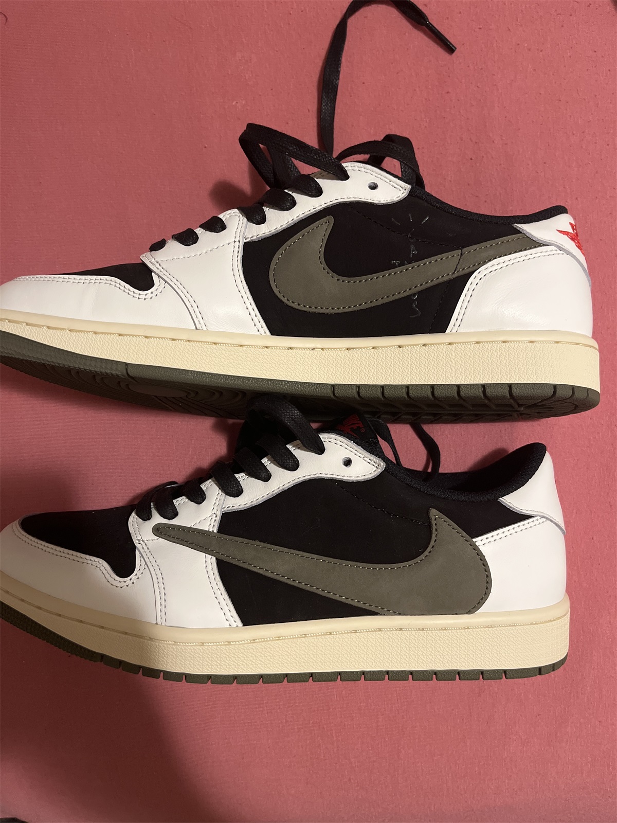 Travis Scott x Air Jordan 1 Low OG SP WMNS Olive (LN5 A1 Batch) photo review