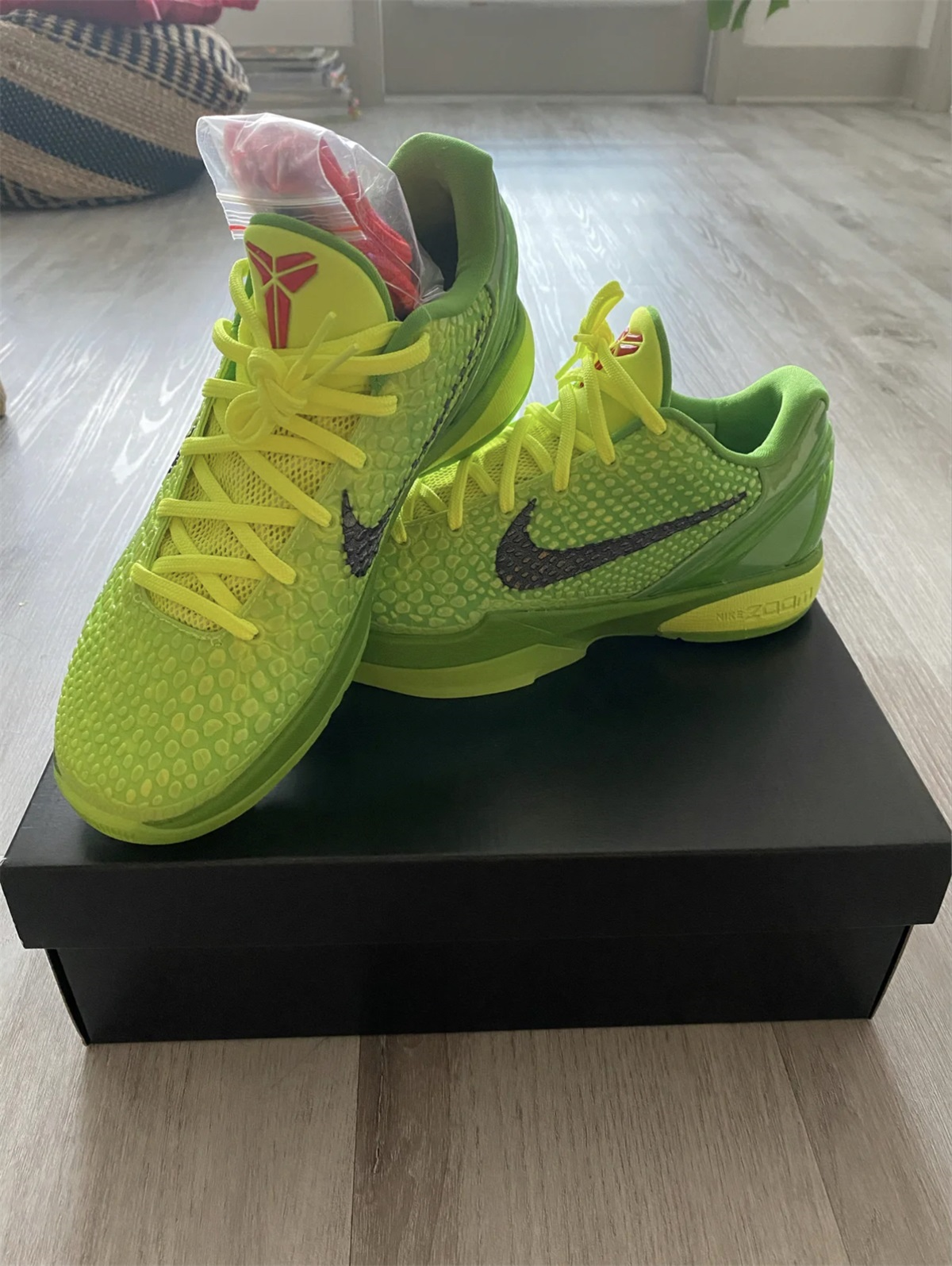 Nike Zoom Kobe 6 Protro “Grinch” 2020 (Up to Size 14）(A1 Batch) photo review