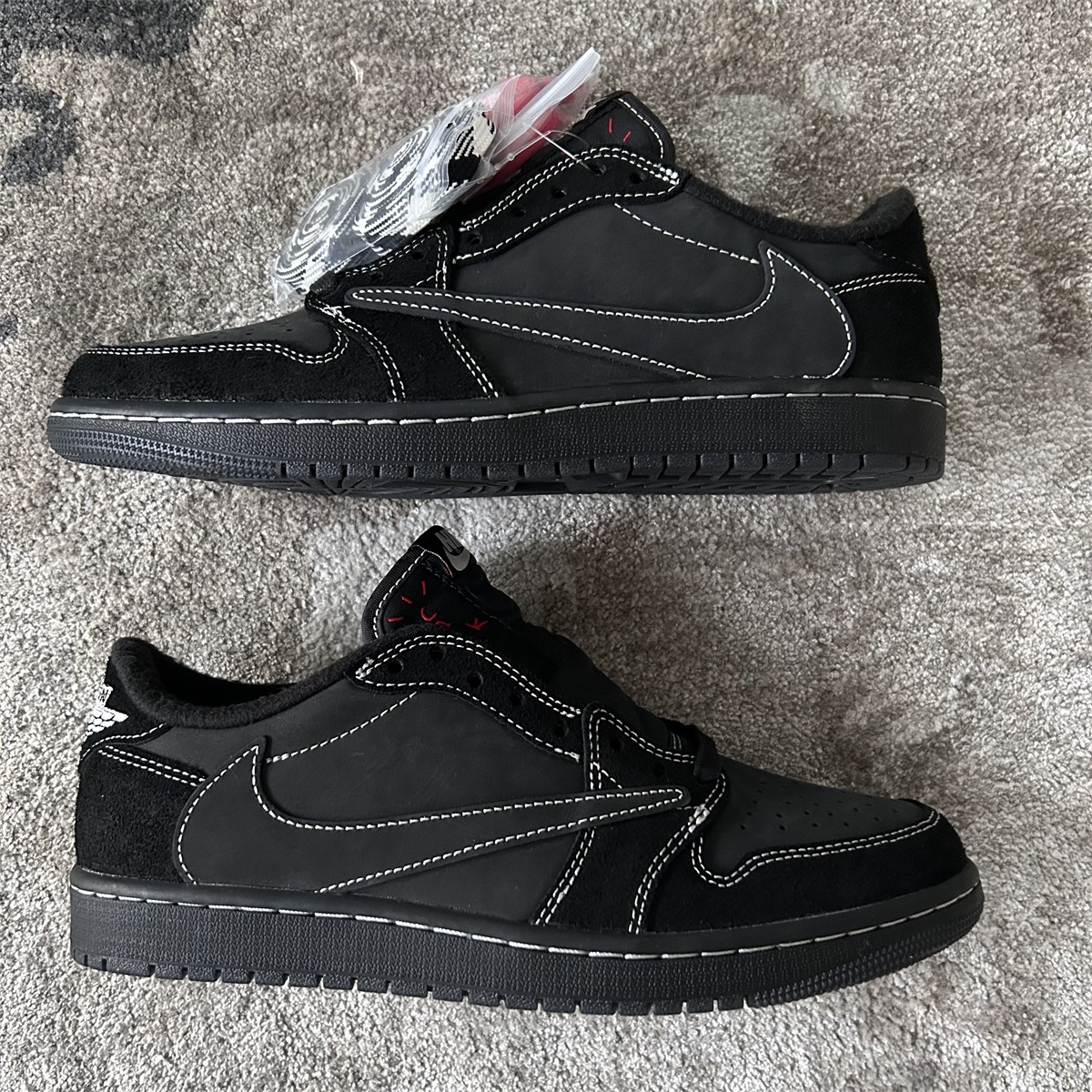 Travis Scott x Nike Air Jordan 1 Low OG “Black/Phantom” (LN5 A1 Batch) photo review