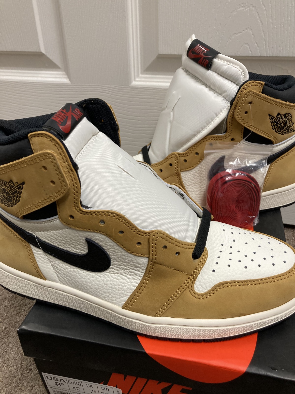 Air Jordan 1 Retro High Og Rookie Of The Year (LN5 A1) photo review