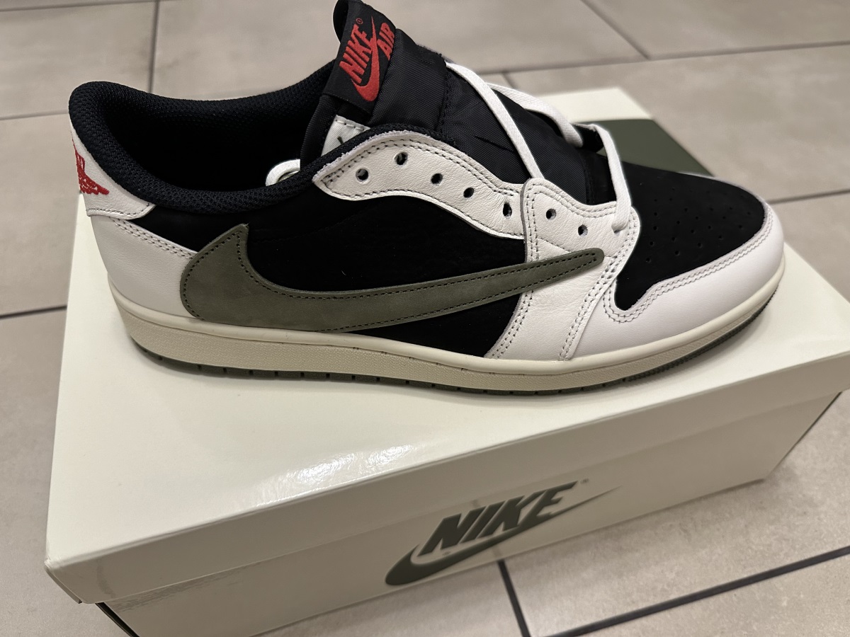 Travis Scott x Air Jordan 1 Low OG SP WMNS Olive (LN5 A1 Batch) photo review