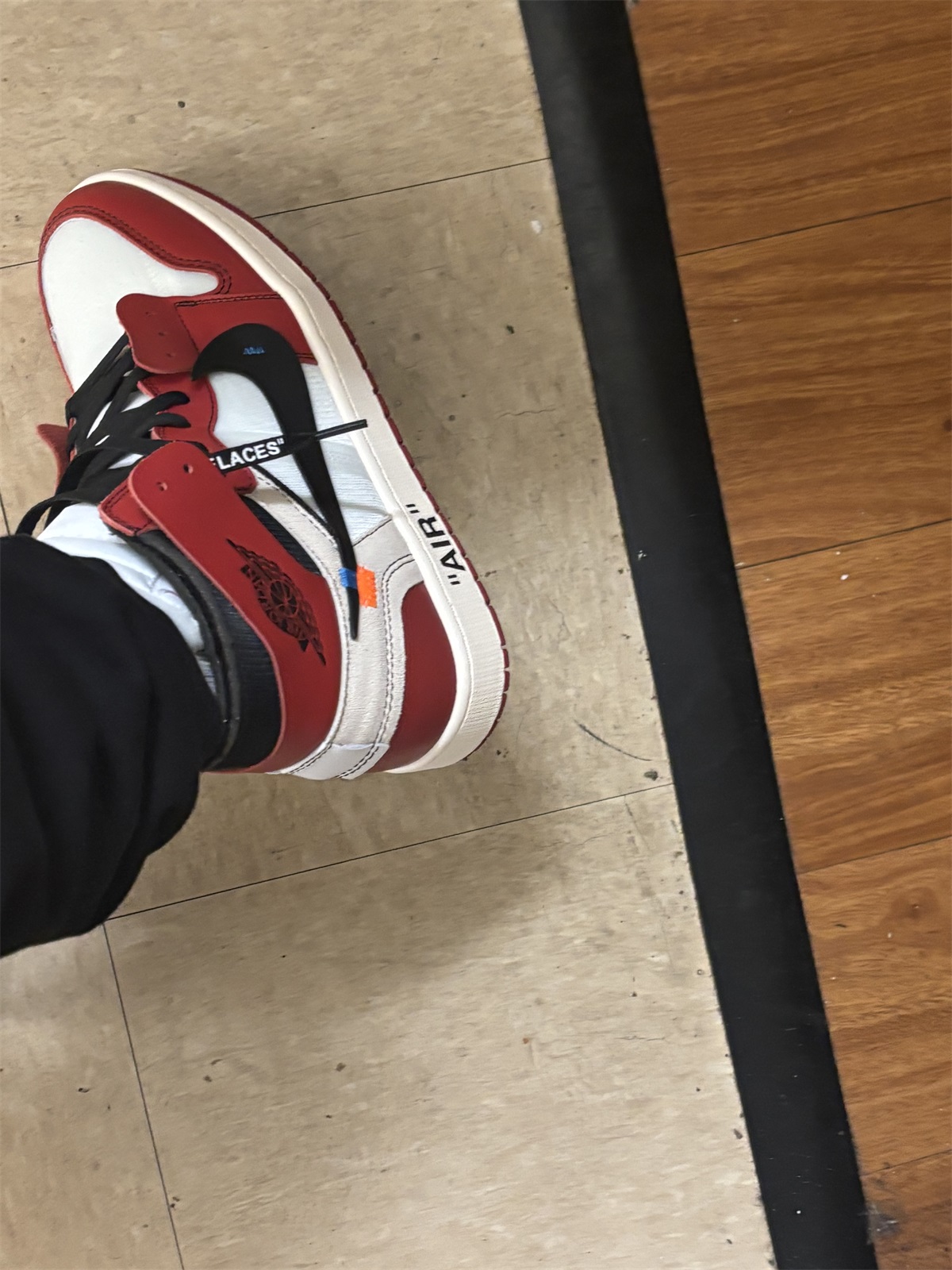 Jordan 1 Retro High Off-White Chicago photo review