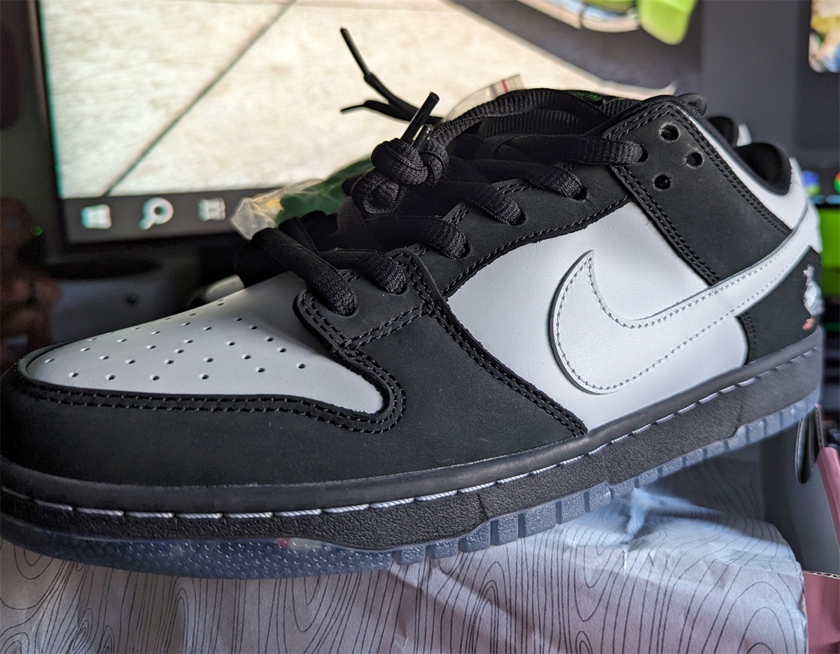 Nike SB Dunk Low Staple Panda Pigeon (Regular box) photo review