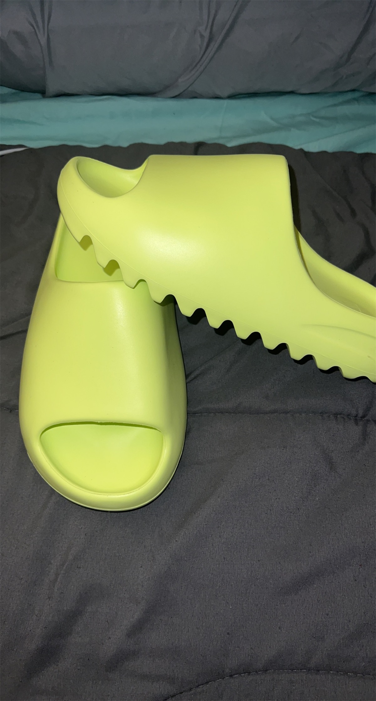 adidas Yeezy Slide Glow Green 2022 HQ6447 (A1 Batch) photo review