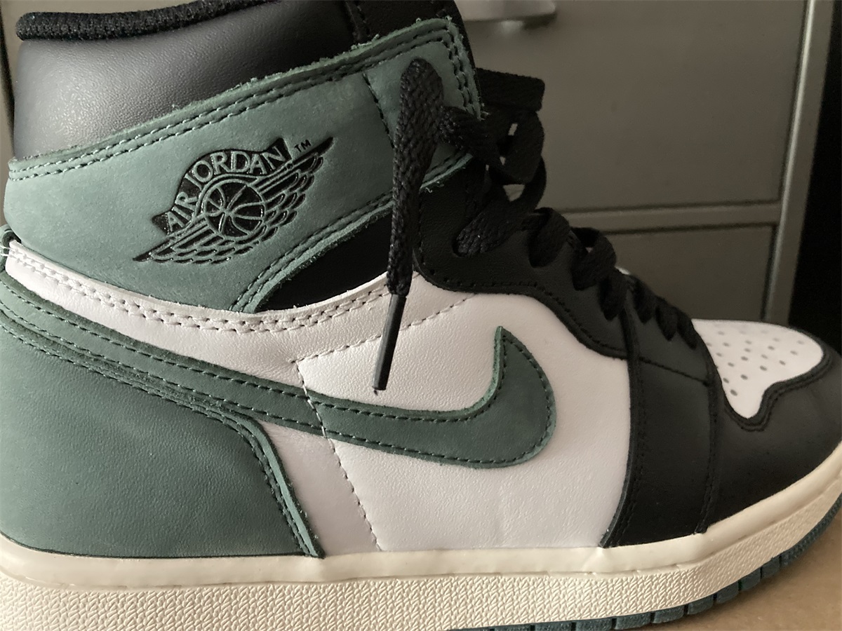 Jordan 1 Retro High Clay Green photo review