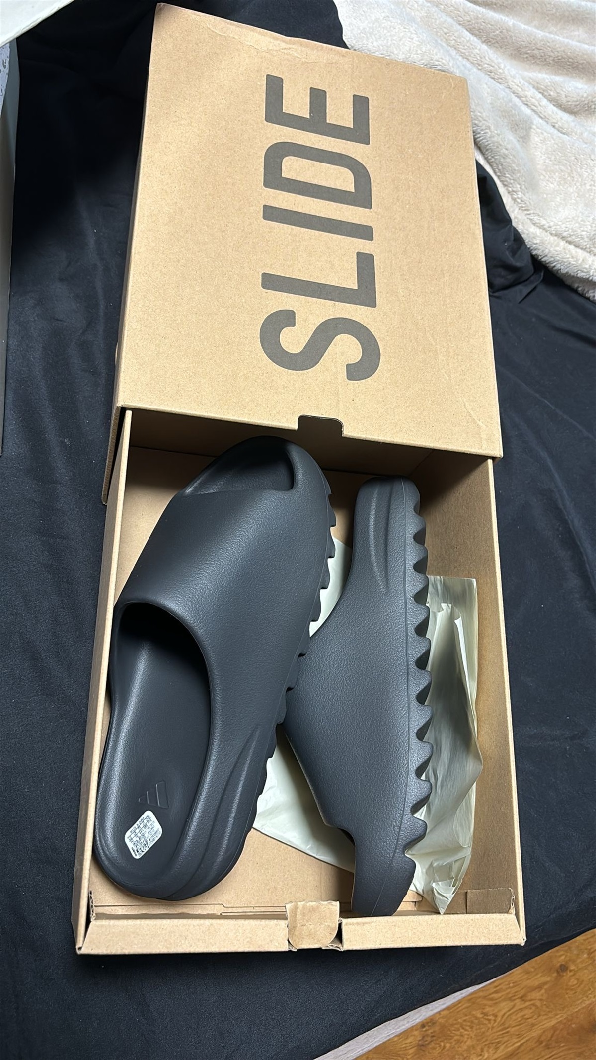 Adidas Yeezy Slide Onyx HQ6448（A1 Batch） photo review