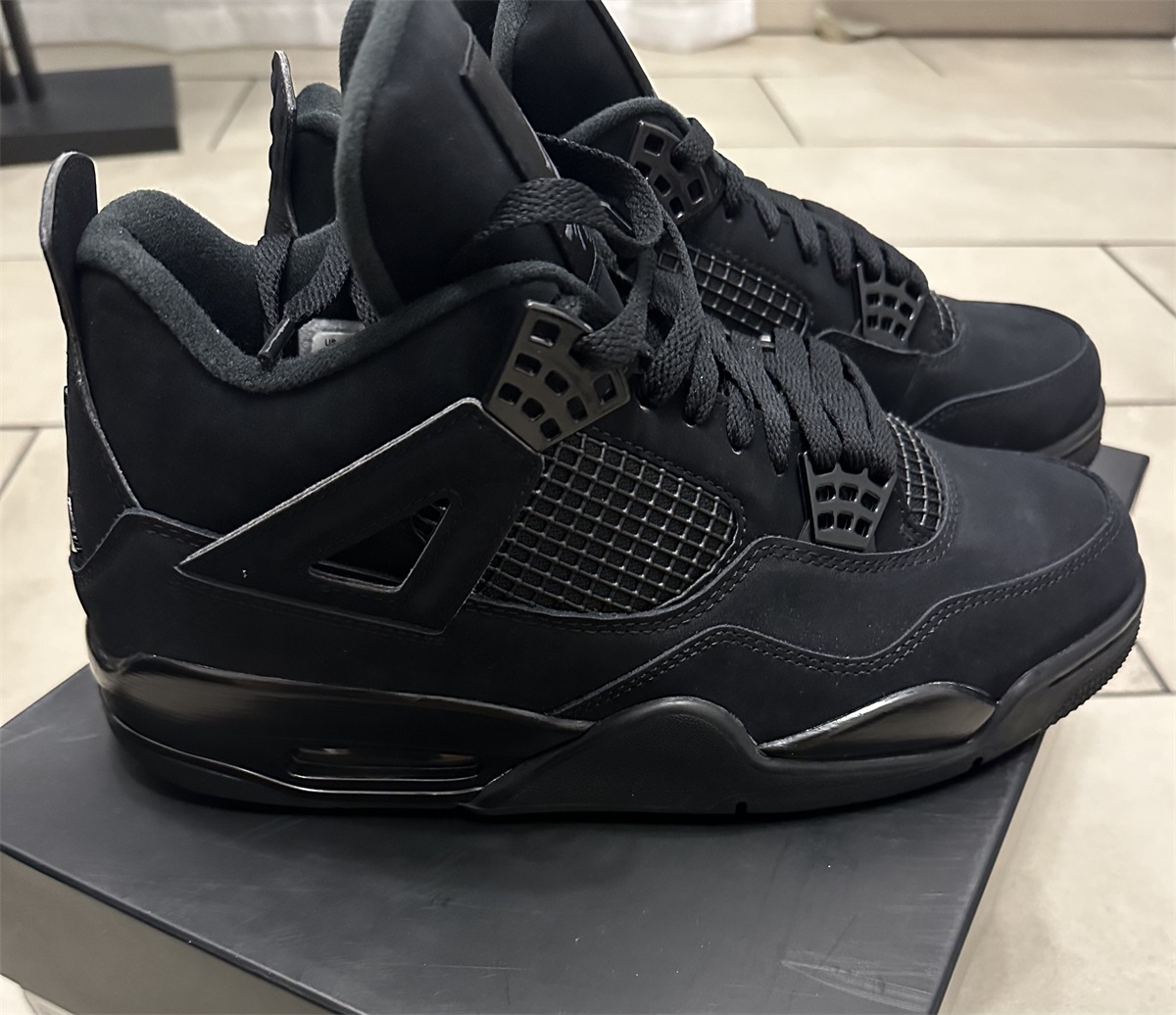 Air Jordan IV 4 Retro Black Cat 2020 (LN5 A1 Batch) photo review
