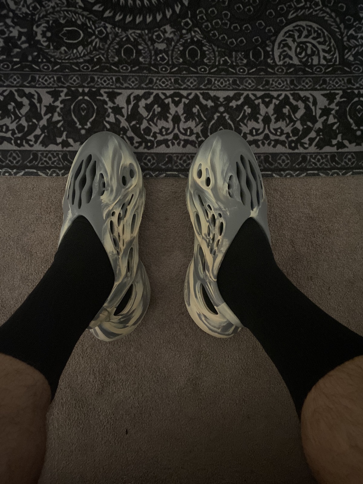 Yeezy Foam Runner “MXT Moon Grey” (GV7904 月灰）(LN5 A1 Batch) photo review