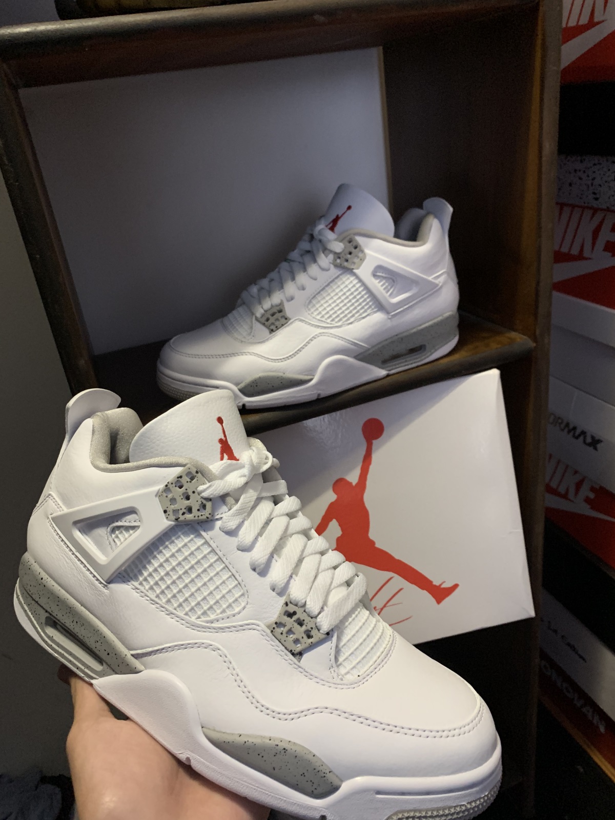Air Jordan 4 Retro White Oreo 2021 (LN5 A1 Batch) photo review