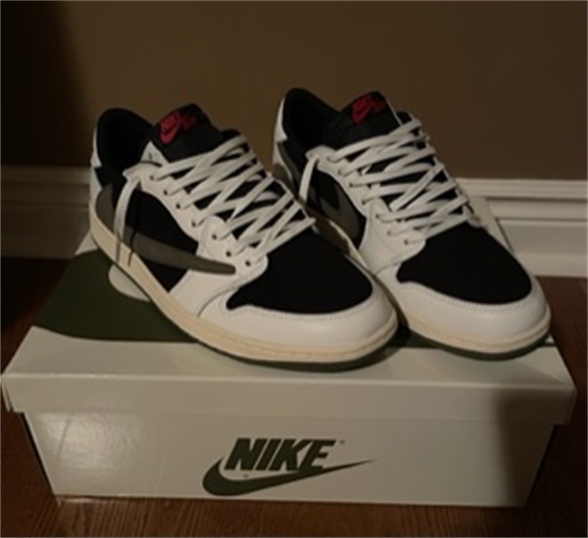 Travis Scott x Air Jordan 1 Low OG SP WMNS Olive (LN5 A1 Batch) photo review