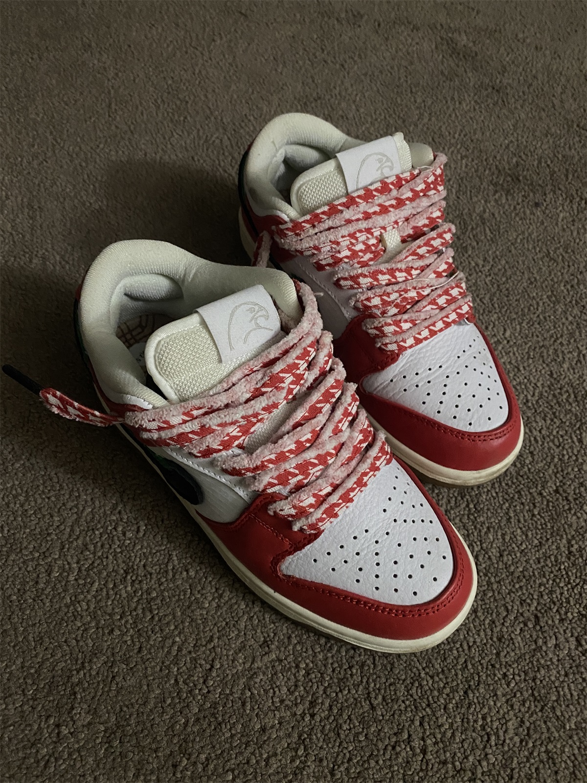 Frame Skate x Nike SB Dunk Low “Habibi” photo review
