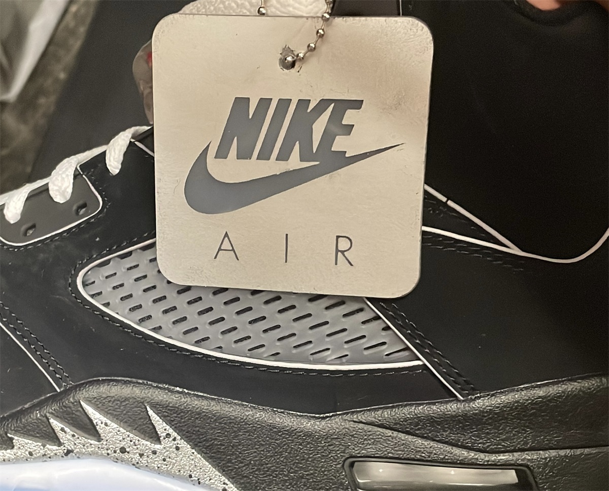 Air Jordan 5 Retro OG 'Metallic Reimagined' 2025 (Ln5 A1) photo review