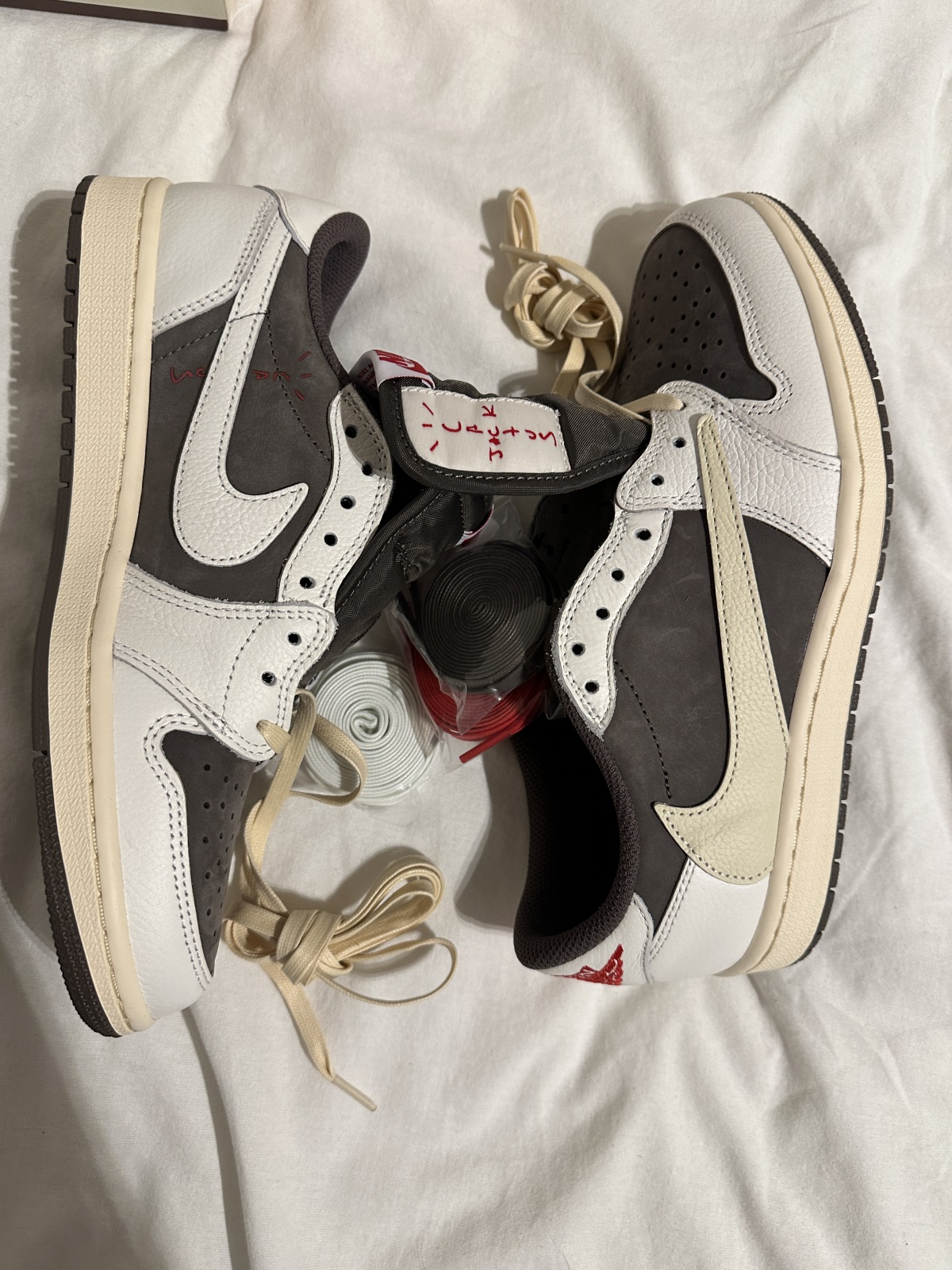 Travis Scott x Air Jordan 1 Low OG Reverse Mocha (LN5 A1 Batch) photo review