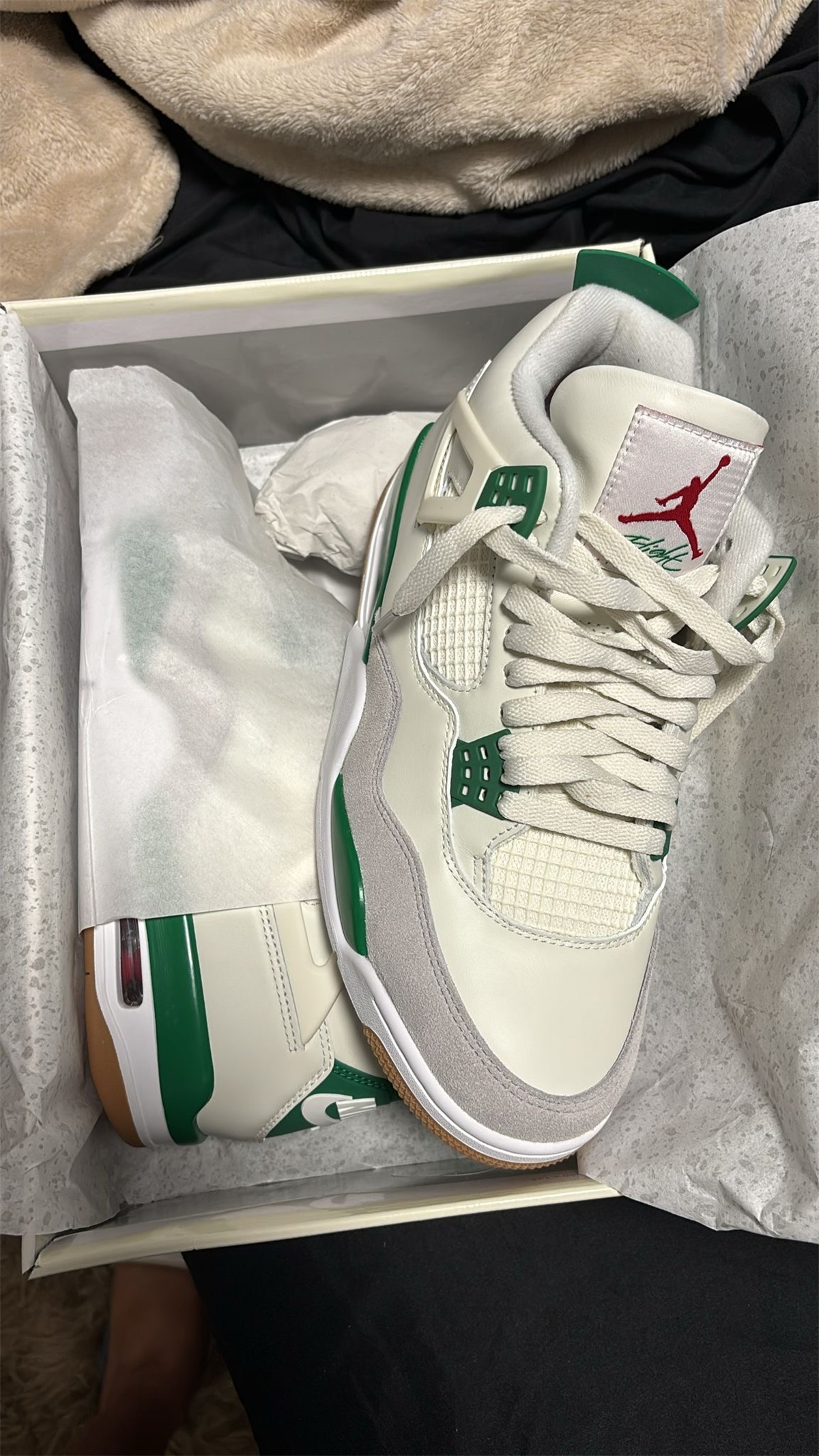 Nike SB x Air Jordan 4 “Pine Green” 2023 (LN5 A1 Batch) photo review