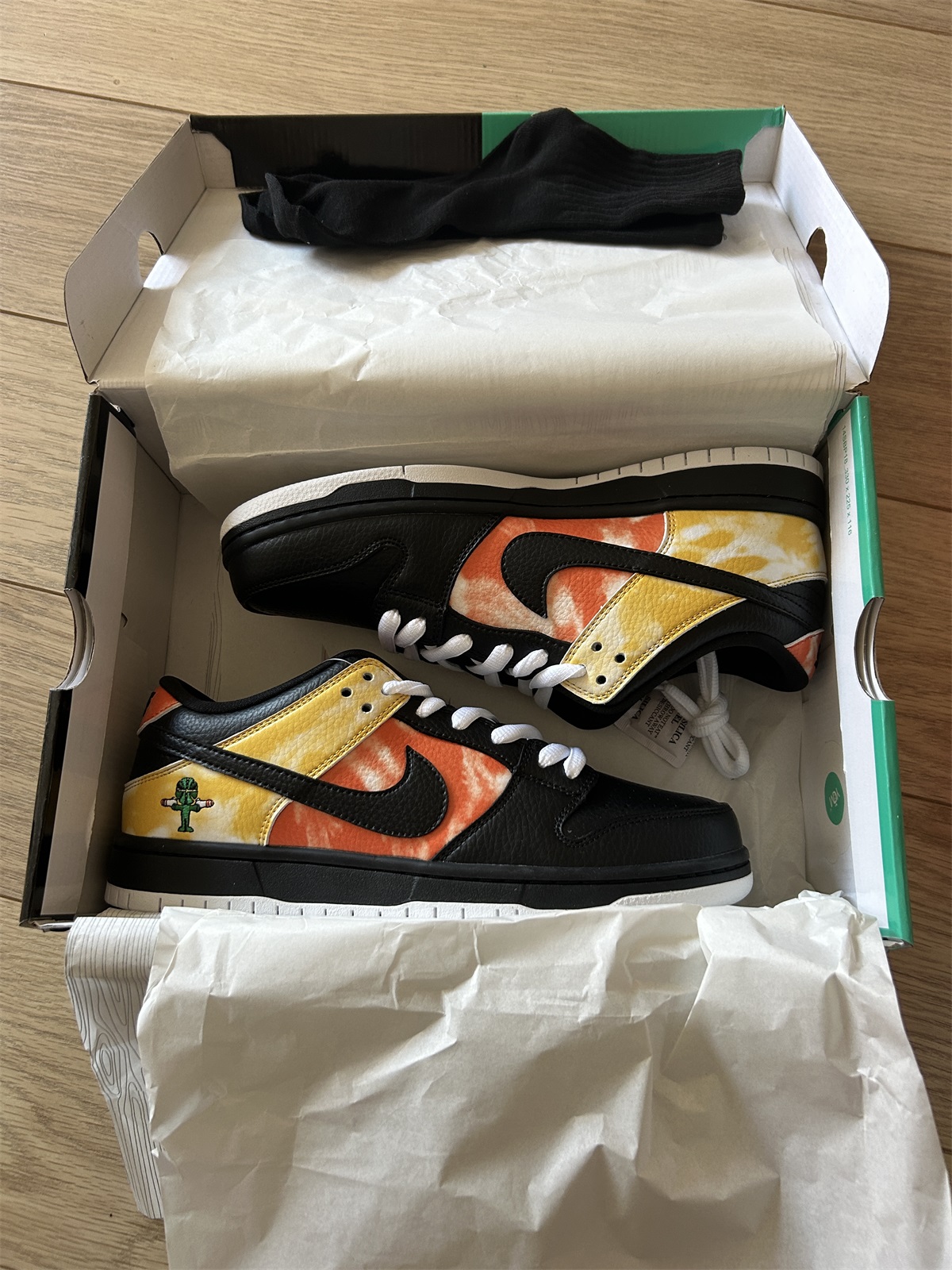 Nike SB Dunk Low Raygun Tie-Dye Black 2019(LN5 A1 Batch) photo review