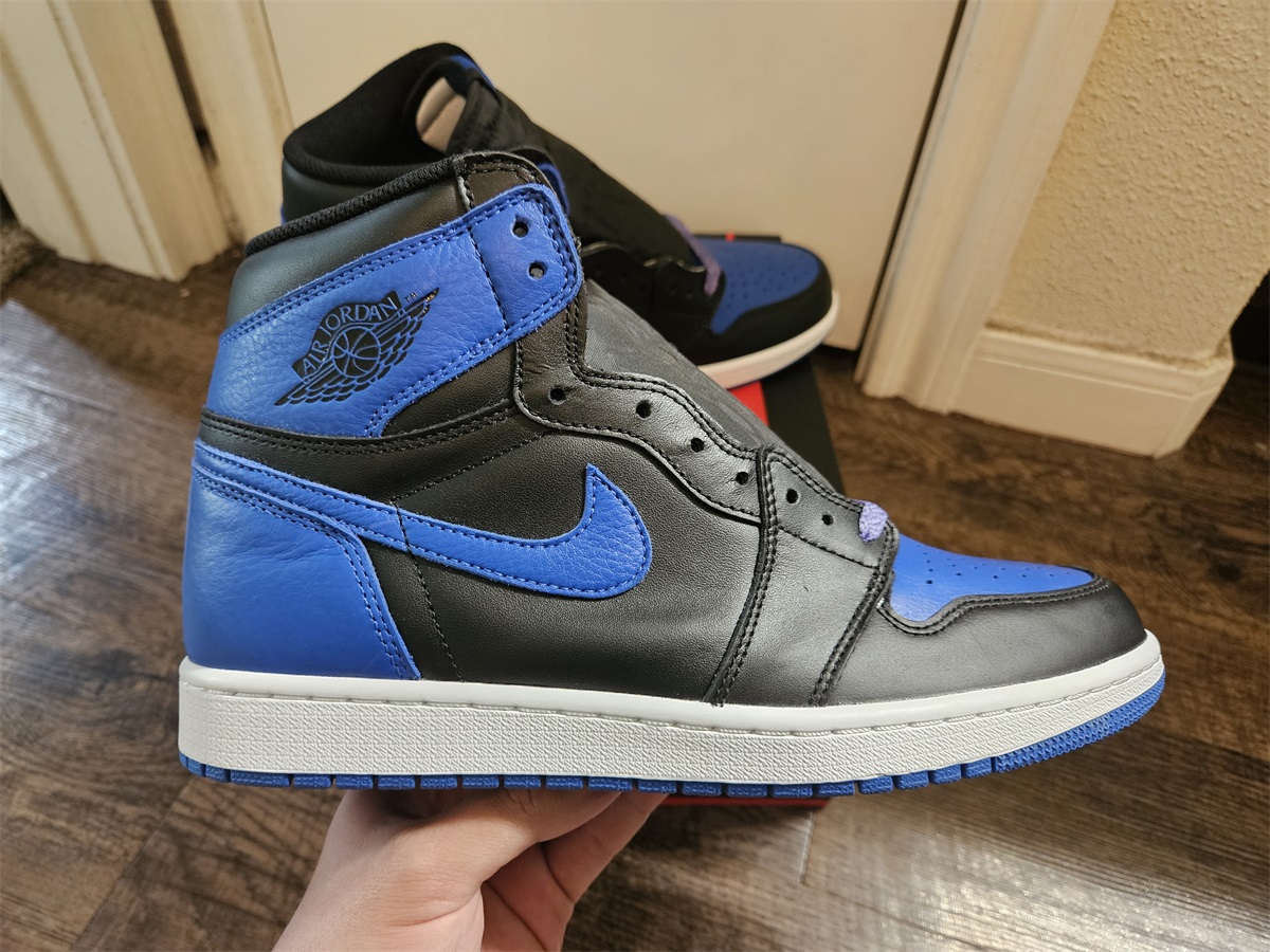 Air Jordan 1 Retro Royal Blue 2017 (LN5 A1 Batch) photo review