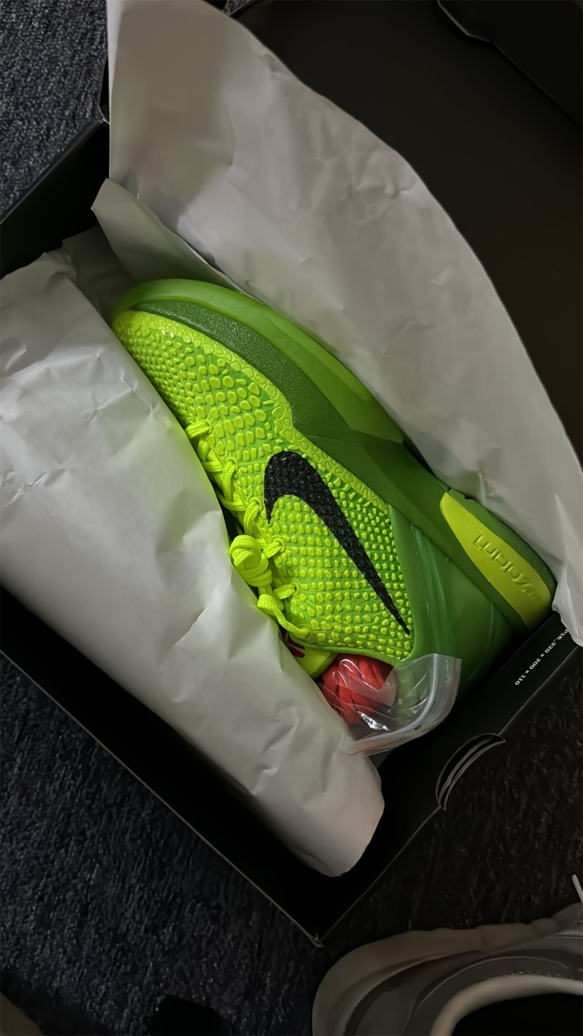Nike Zoom Kobe 6 Protro “Grinch” 2020 (Up to Size 14）(A1 Batch) photo review