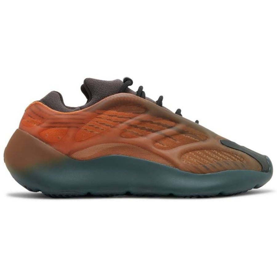 Yeezy 700 V3 Copper Fade 2021