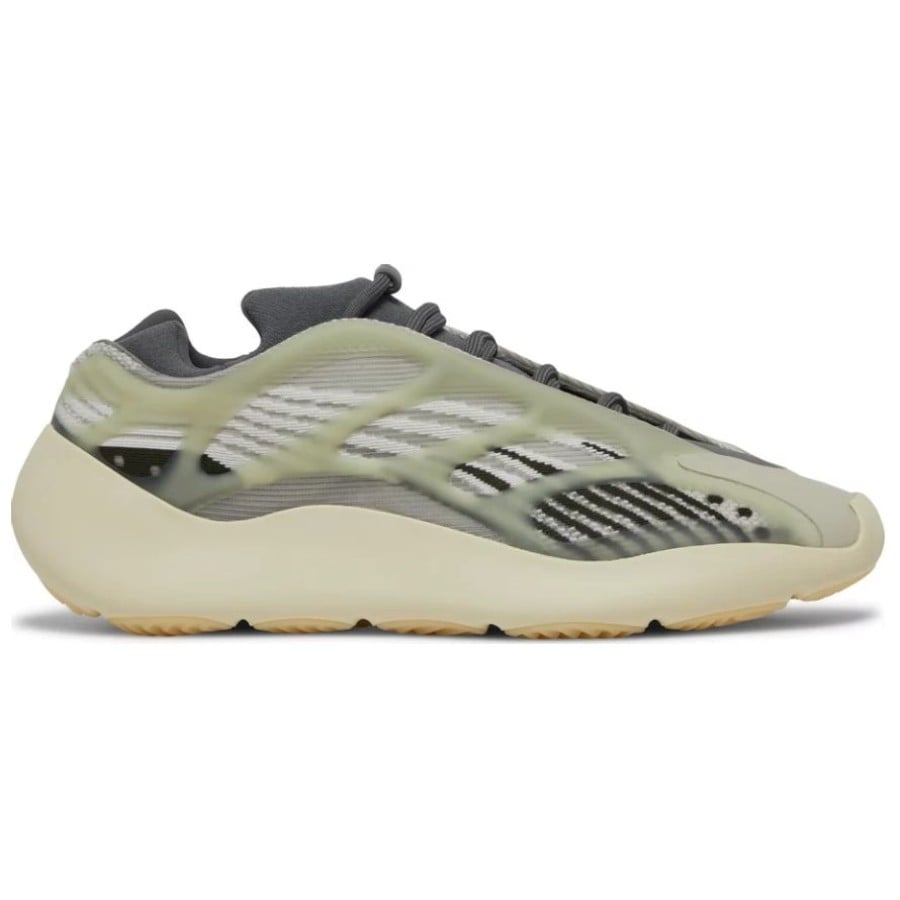 Yeezy 700 V3 ‘Fade Salt’ 2022