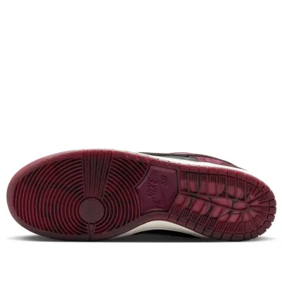 Nike x Riot Skateshop SB Dunk Low ‘Mahogany Dark Beetroot’