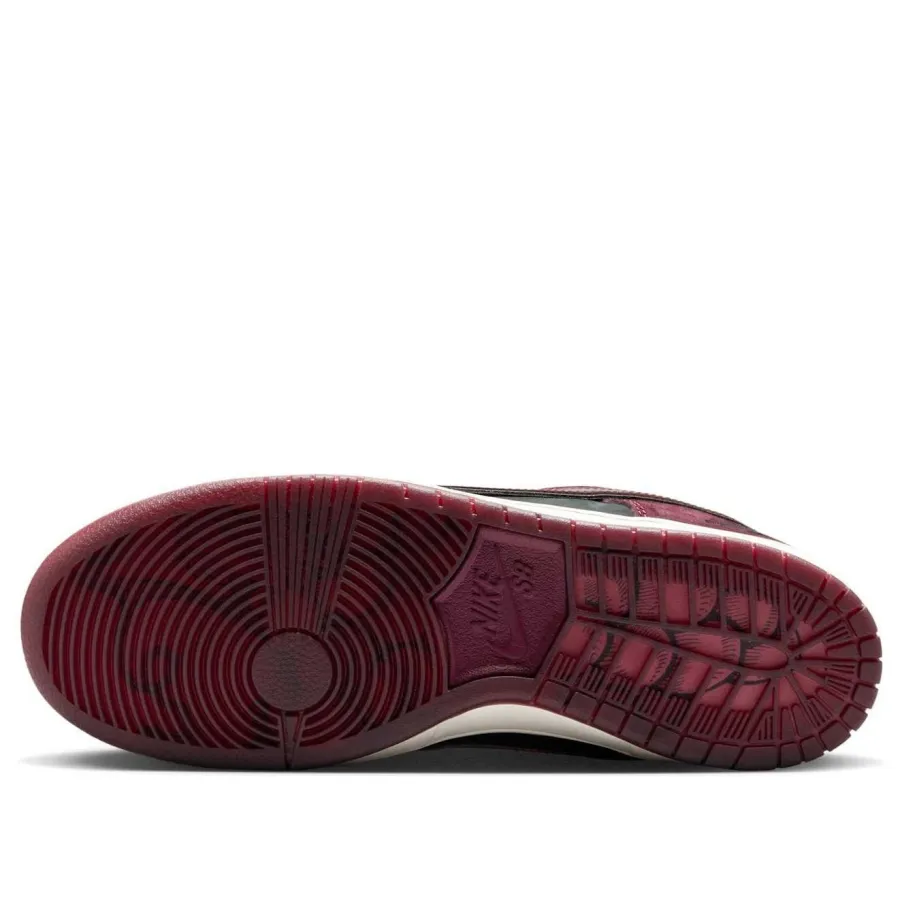 Nike x Riot Skateshop SB Dunk Low ‘Mahogany Dark Beetroot’