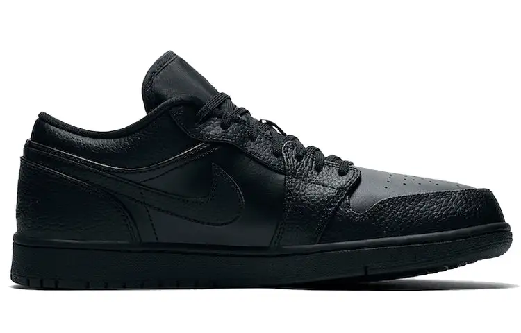 Air Jordan 1 Low ‘Triple Black’