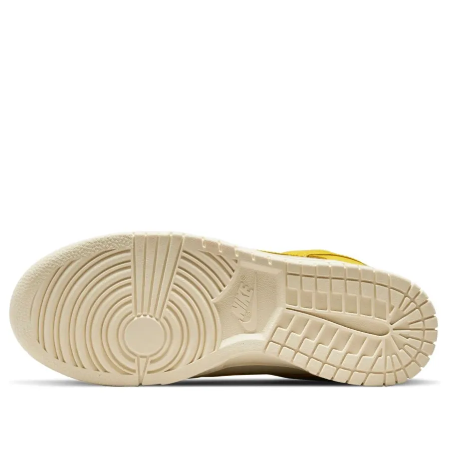 Nike Dunk Low LX ‘Banana’