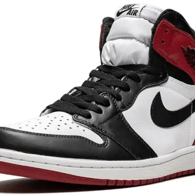 Air Jordan 1 Retro High OG ‘Black Toe’