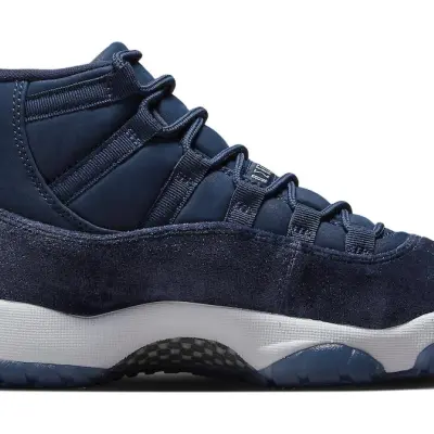 Air Jordan 11 Retro ‘Midnight Navy Velvet’