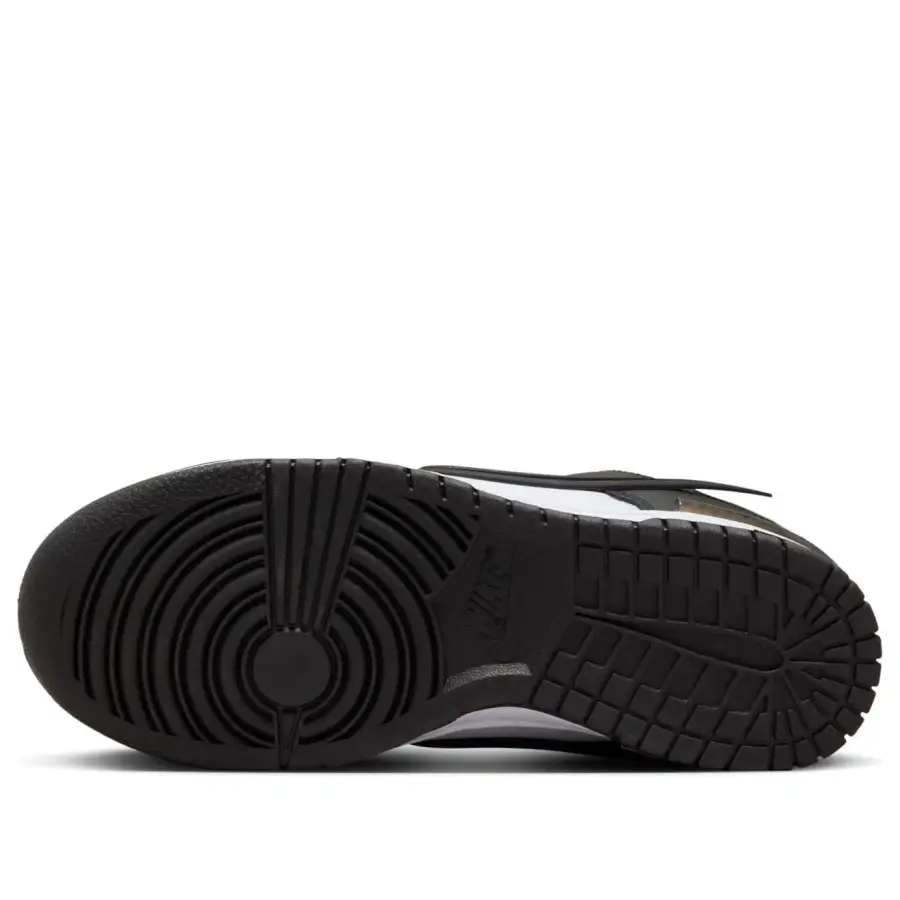 Nike Dunk Low Twist ‘Panda’