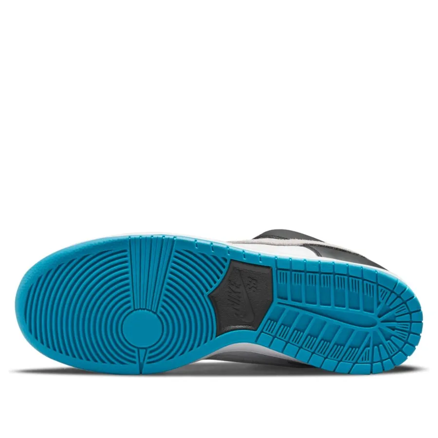 Nike SB Dunk Low Pro ‘Laser Blue’
