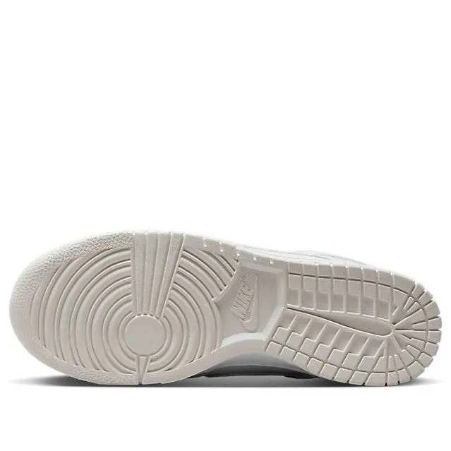 Nike Dunk Low ‘Valentine’s Day – Yellow Heart’