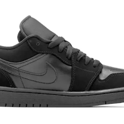 Air Jordan 1 Retro Low ‘Triple Black’