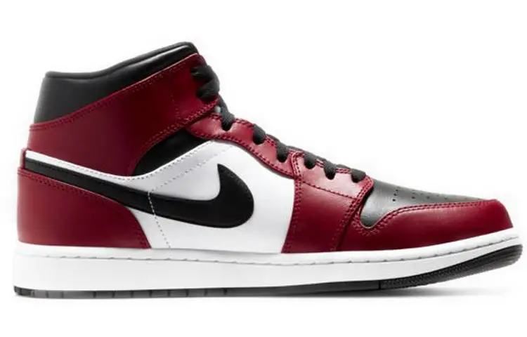 Air Jordan 1 Mid ‘Chicago Black Toe’