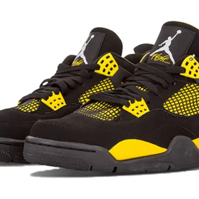 Air Jordan 4 Retro ‘Thunder’