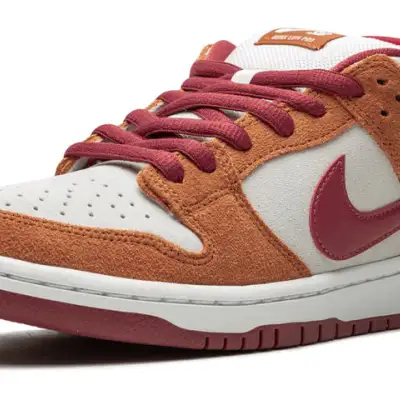 Nike SB Dunk Low Pro ‘Dark Russet’