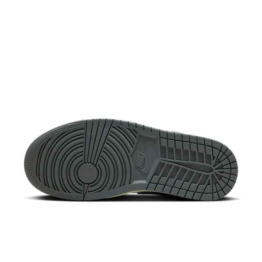 Air Jordan 1 Low SE ‘Flight Vintage’