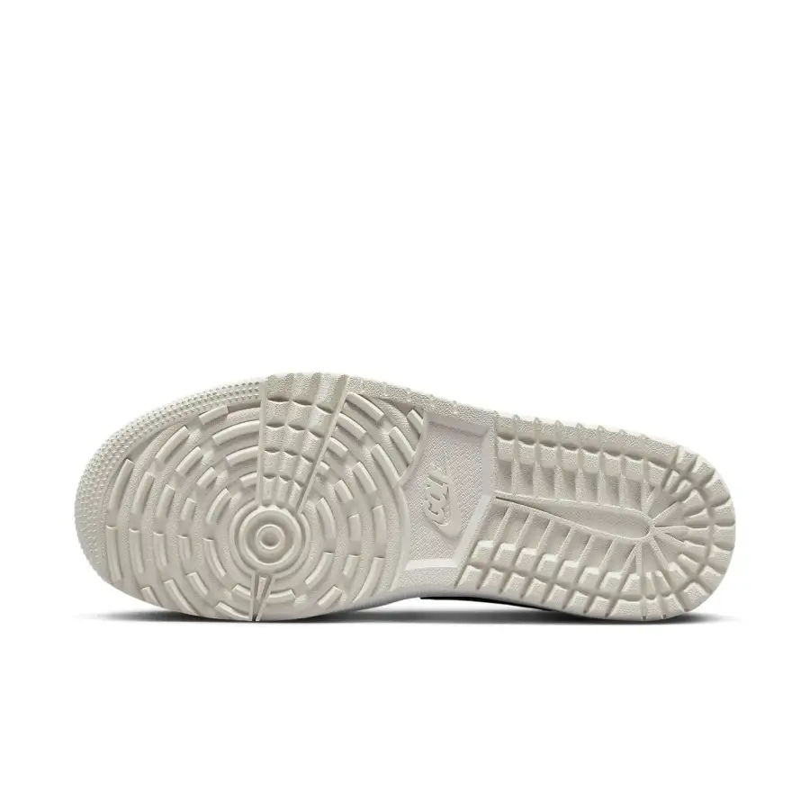 Air Jordan 1 Low Golf ‘Phantom Volt’