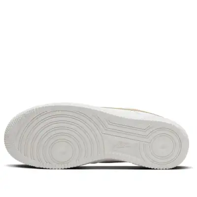 Nike Air Force 1 ’07 ‘White Metallic Gold’