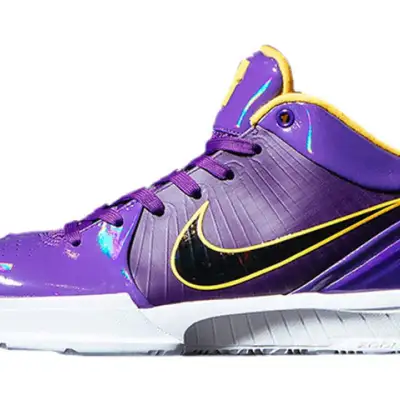 Nike x Undefeated Kobe 4 Protro ‘Court Purple’