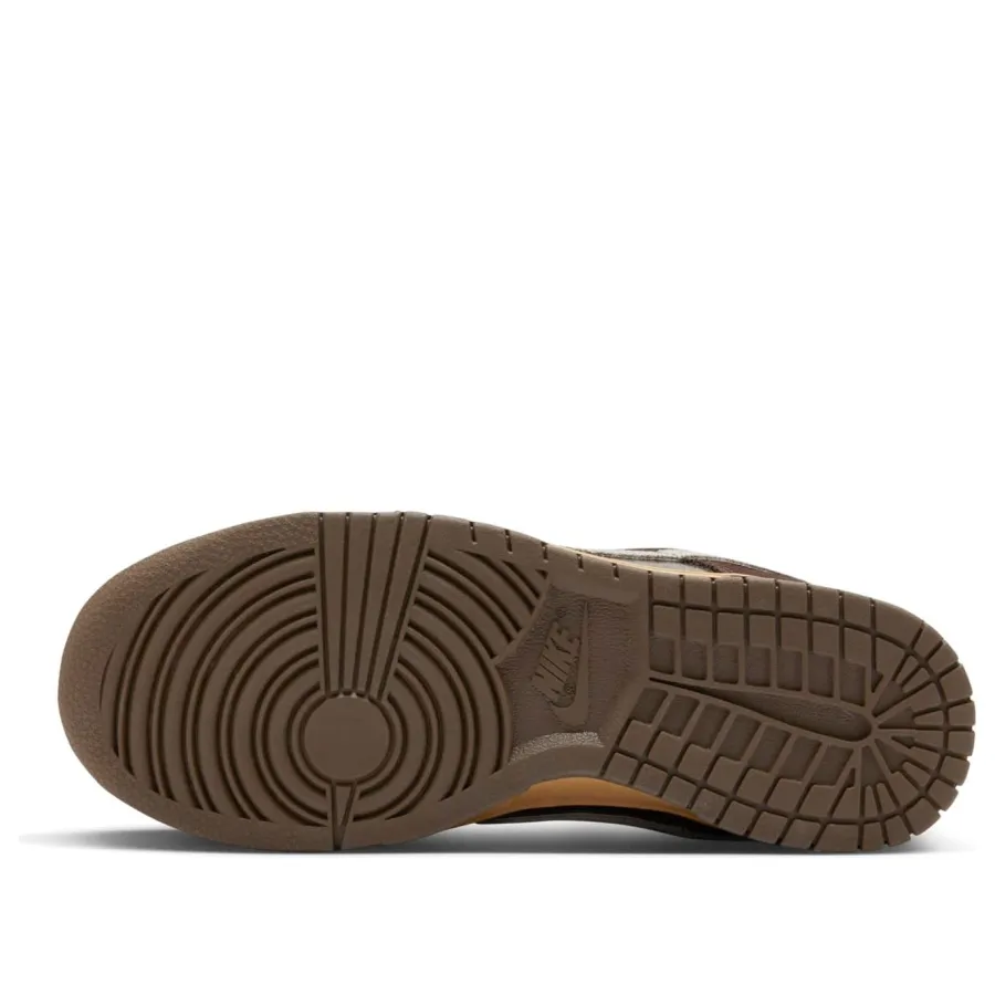 Nike Dunk Low ‘Love & Peace’