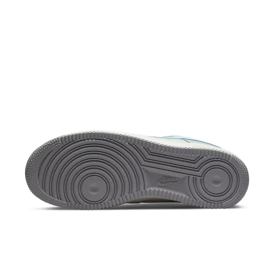 Nike Air Force 1 Low ‘Snowflake’