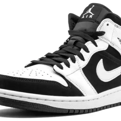 Air Jordan 1 Retro Mid ‘Tuxedo’